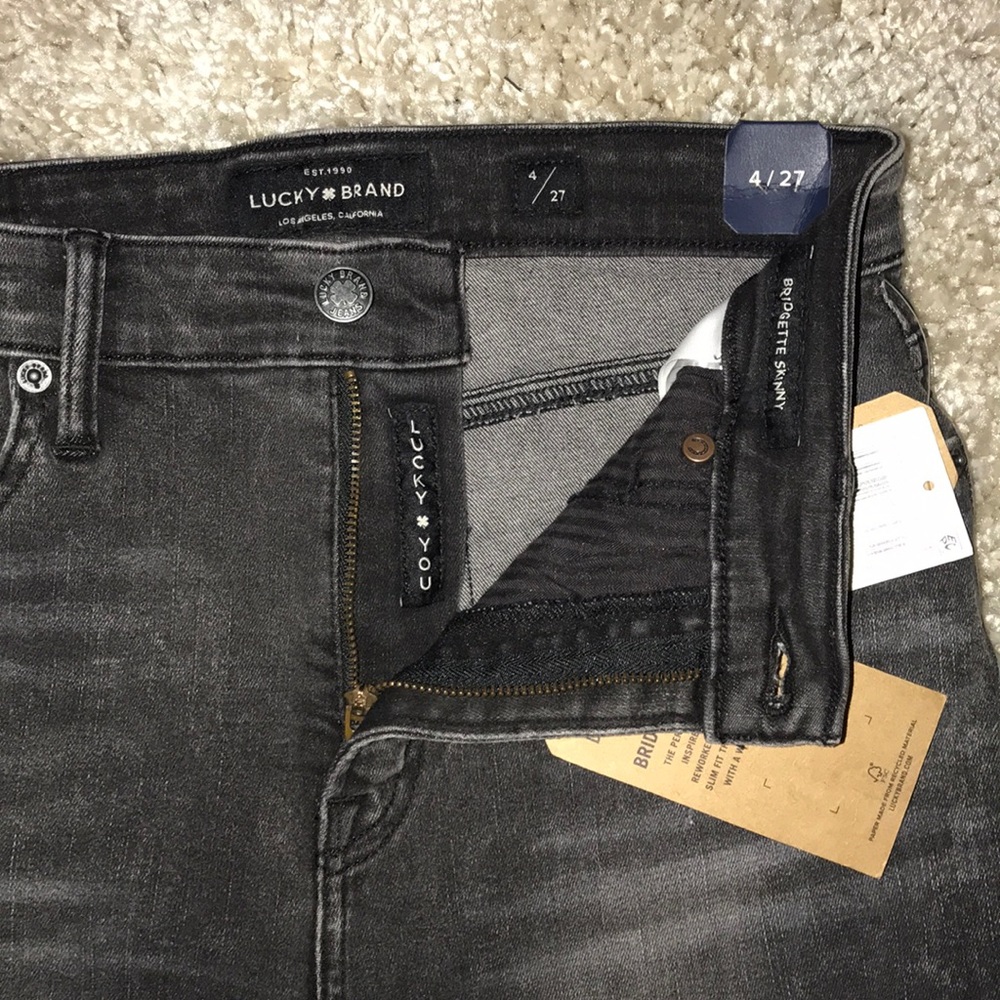 LUCKY BRAND Jeans!!!!